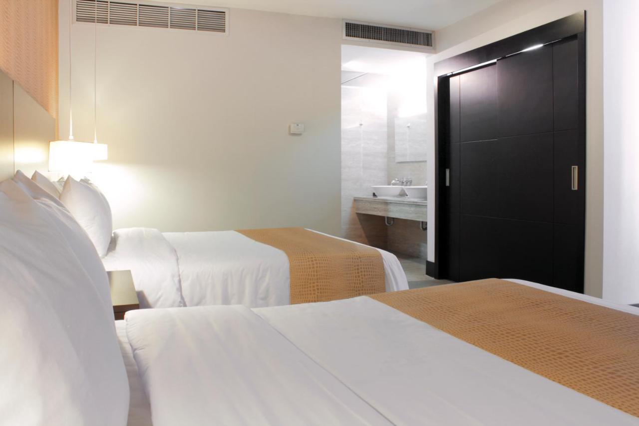 Hotel Trinitarias Suites Barquisimeto Exterior photo